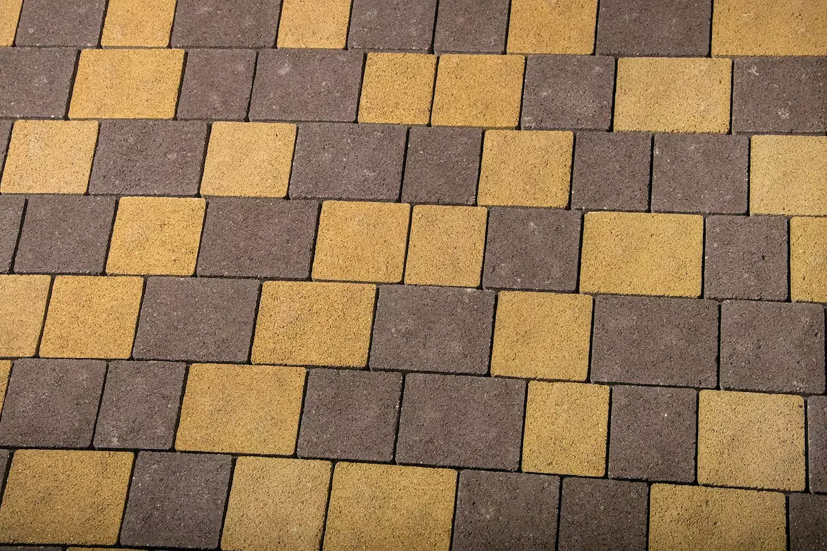 klassik granit zheltyj temno korichnevyj kopiya