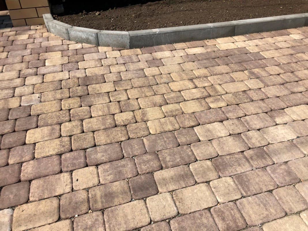 kollekcziya allejnye sharnirnye bordyury seryj