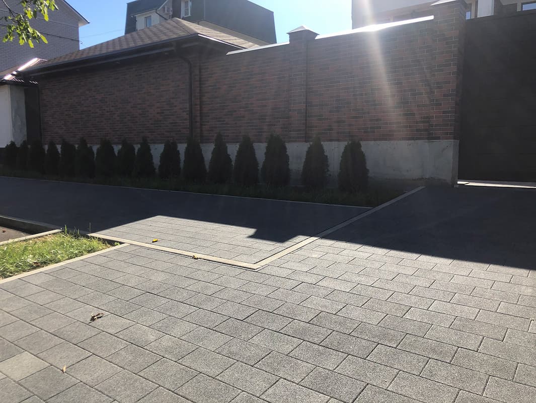 kollekcziya platczstoun 200h300h65 granit bazalt 2